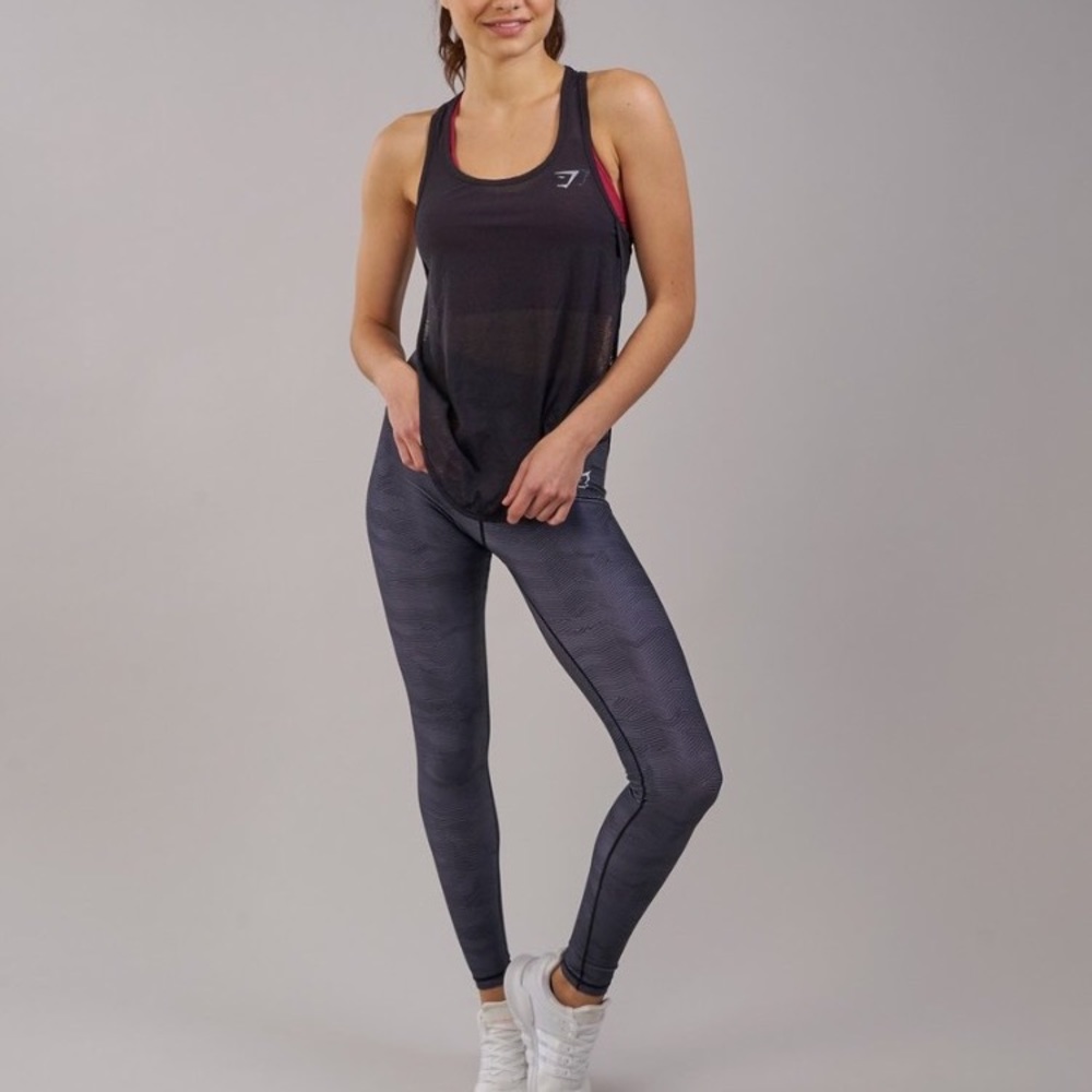 Gymshark geometric legging -M